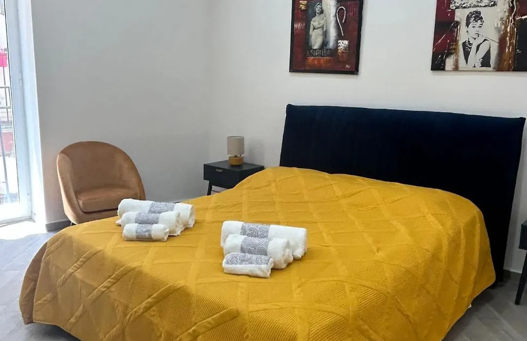 Travelers Cove - Quartieri Spagnoli-1